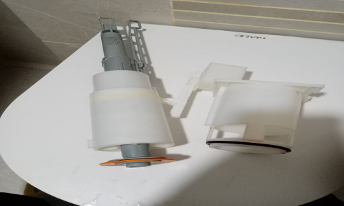 تعمیرات فلاش تانک وال هنگ